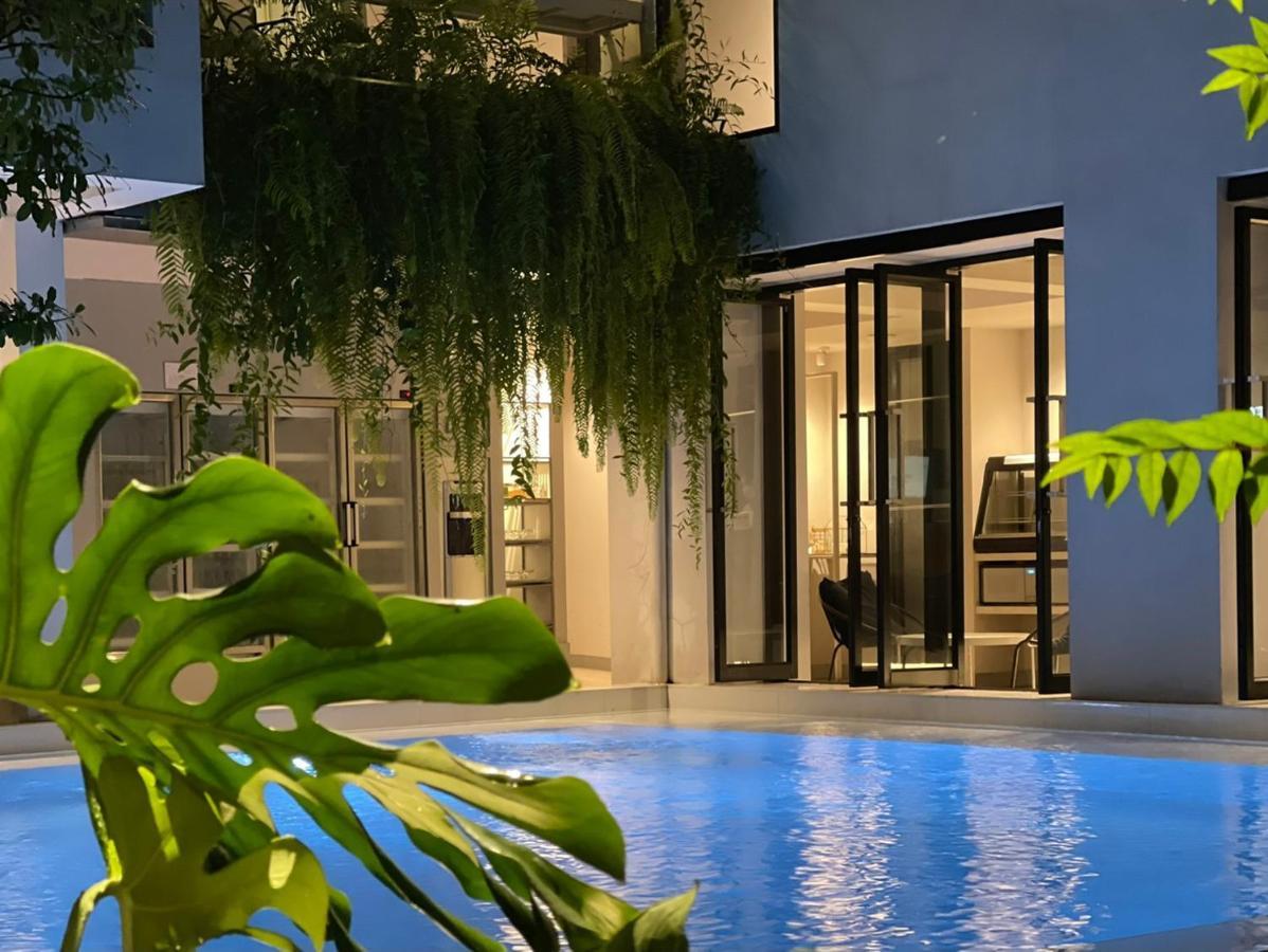 Por Daowadung Hotel Chiang Mai Exterior foto